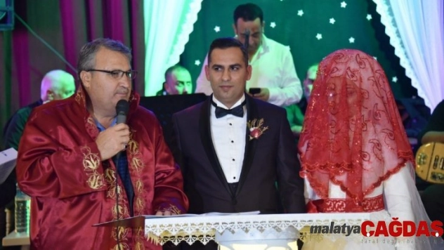 2019'da bin 514 çift Yunusemre'de hayatını birleştirdi