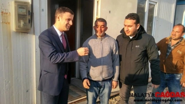 26 depremzede aileye konteyner kuruldu