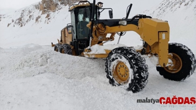 3 bin rakımda karla mücadele