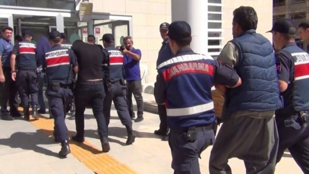 3 çocuk annesi cinayetine 2 tutuklama