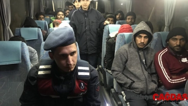 32 mülteci yakalandı
