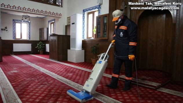 357 cami tek tek temizleniyor