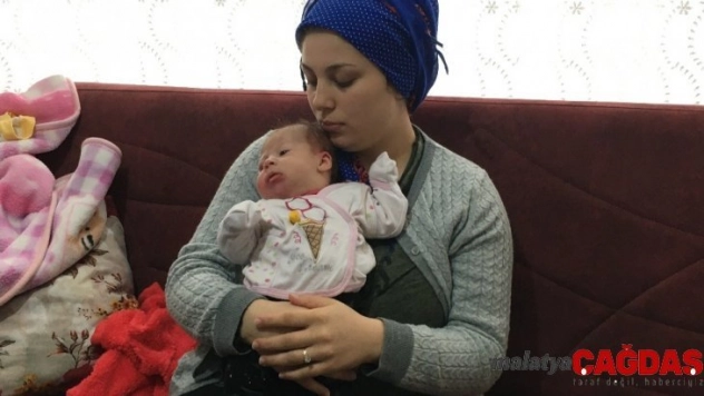 40 günlük bebek tedavi için destek bekliyor