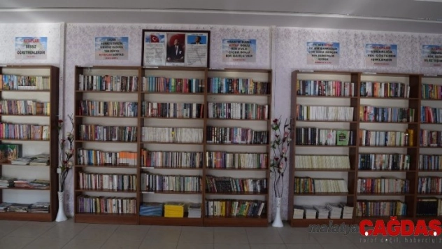 42. Atatürk Çocukları Kütüphanesi Aliağa'da açıldı
