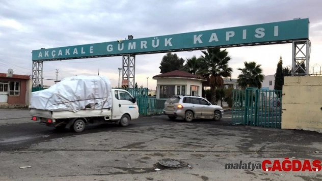 500 kişilik Suriyeli grup Akçakale Gümrük Kapısı'ndan ülkesine geri döndü