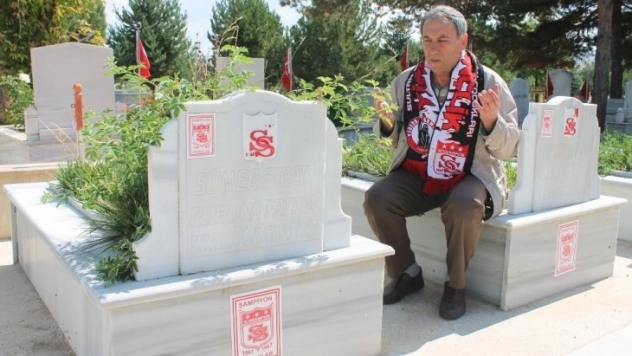 52 yıl önce maçta ölen Sivasspor taraftarlarını tek başına andı