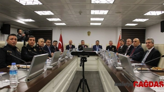 81 il canlı bağlantılarla denetlendi