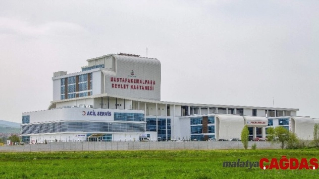 9 yaşındaki Hanife menenjit sebebiyle hayatını kaybetti