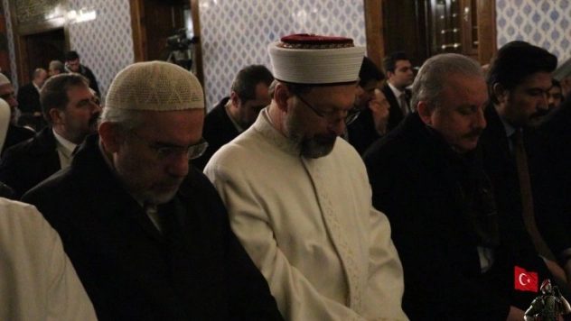 90 bin camide Mehmetçik için dua edildi