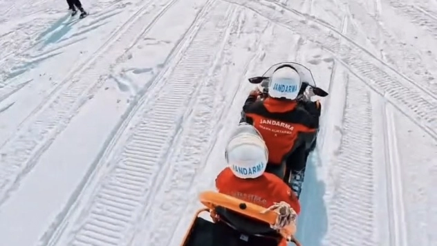 Abalı Kayak Merkezi'nde JAK timlerinden güvenlik devriyesi