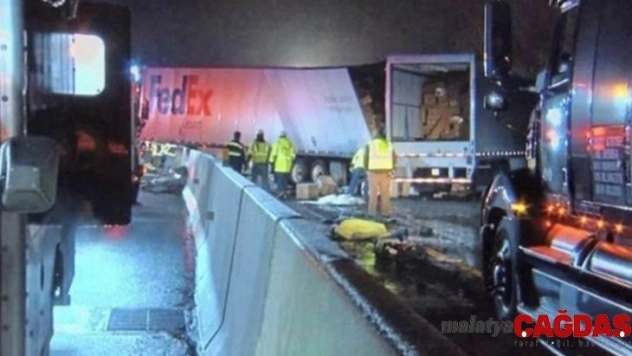 ABD'de otoyol kazası: 5 ölü, 60 yaralı