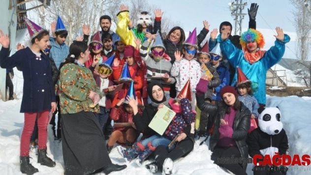 ABD'den, Yüksekova'ya uzanan sıcak el