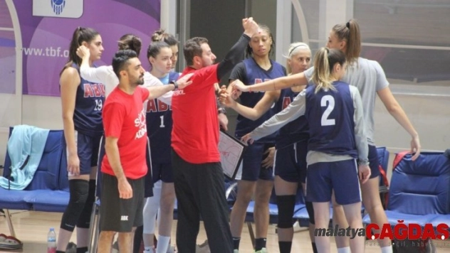 Adana Basketbol galibiyet arıyor