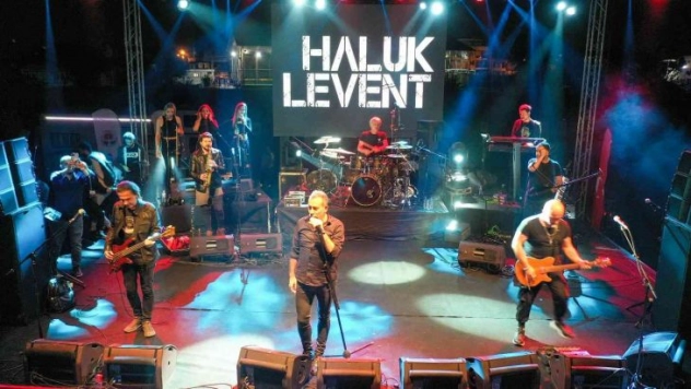 Adana'da 29 Ekim Cumhuriyet Bayramı kutlamaları devam ediyor