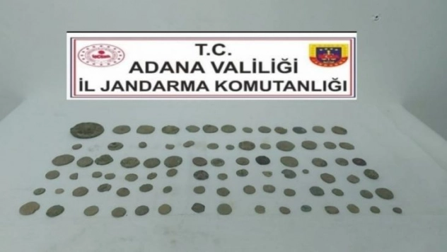 Adana'da 86 bronz sikke ele geçirildi