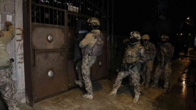 Adana'da şafak vakti terör örgütü DEAŞ'A operasyon