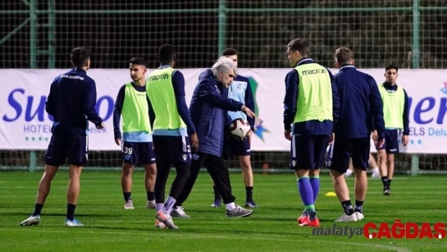 Adana Demirspor'da Tütüneker rüzgarı!