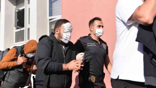 Adana merkezli yasa dışı bahis operasyonu: 46 gözaltı