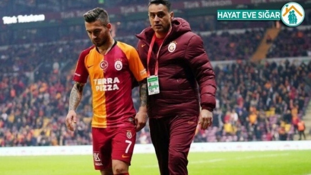 Adem Büyük 2 dakikada atıldı!