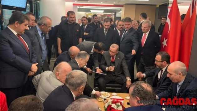 Futbol Köyü projesiyle ilgili Cumhurbaşkanı Erdoğan'a dosya sundu