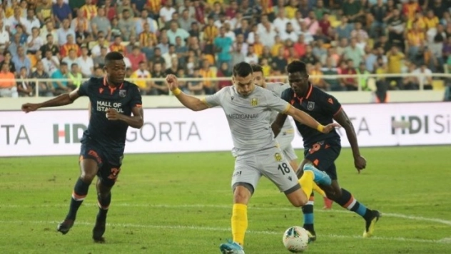 Adis Jahovic'ten 8 maçta 6 gol