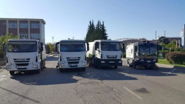 Adıyaman Belediyesi, üniversitede temizlik çalışması yaptı