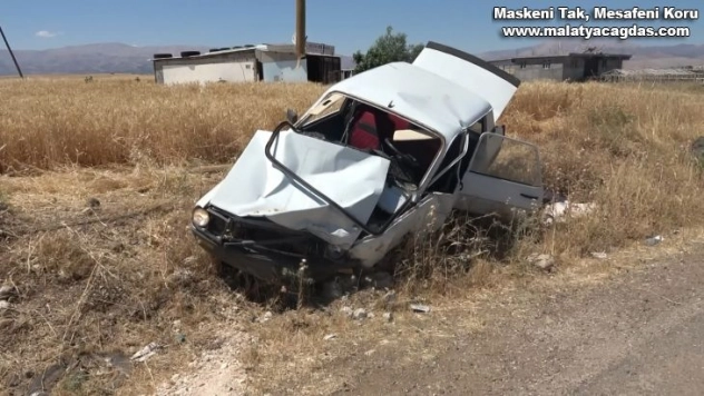 Adıyaman'da iki otomobil çarpıştı: 8 yaralı