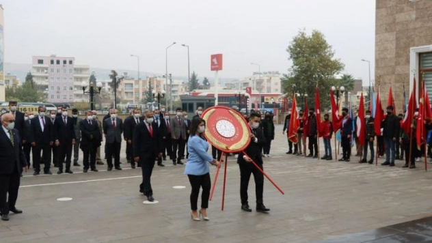 Adıyaman'da Öğretmenler Günü kutlandı
