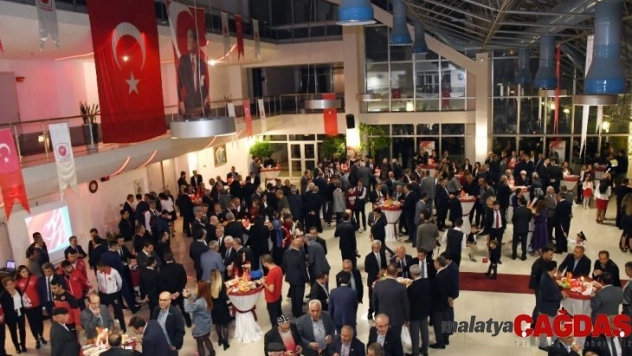 Adıyaman'ın tüm renkleri Cumhuriyet resepsiyonunda buluştu