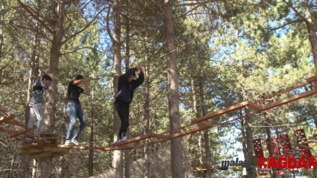 Adrenalin tutkunlarının yeni adresi 'Macera Parkı'