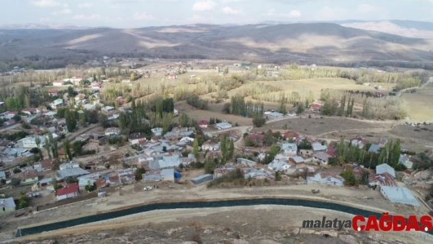 AFAD'ın seti köyü kurtardı