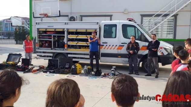 AFAD'tan minik öğrencilere 'Afet Farkındalığı' eğitimi