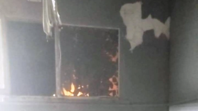 Ağın'da çıkan yangın iki iş yerinde hasara neden oldu