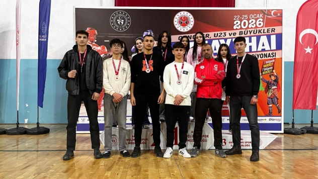 Ağrı'dan Malatya'ya 11 madalya gururu: Doğuş Spor muaythai'de fark yarattı