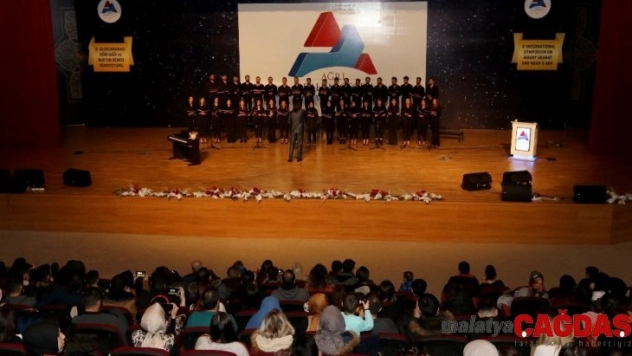 Ağrı İbrahim Çeçen Üniversitesi'nde polifonik koro konseri düzenlendi