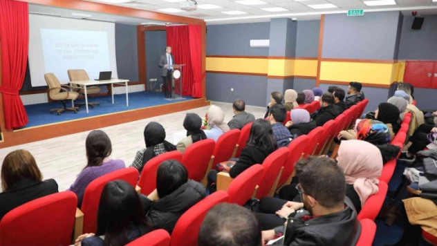 Ağrı Milli Eğitim Müdürü Kökrek, aday öğretmenlerle bir araya geldi