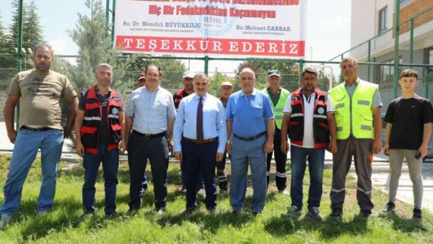 Ahmed İslamoğlu Anadolu İmam Hatip Lisesi'nin çevre düzenlemesi yapıldı