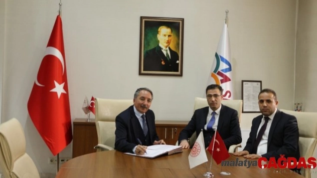 AİÇÜ'de Hemşirelik Multidisipliner Simülasyon Laboratuvarı kuruluyor