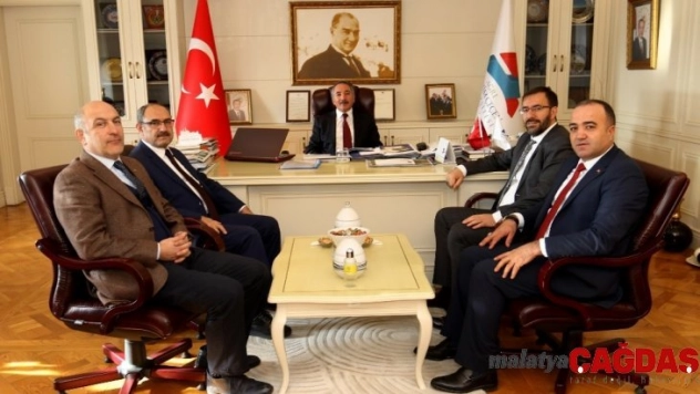 AİÇÜ Rektörü Prof. Dr. Karabulut, Demir ve Çintimar'ı misafir etti