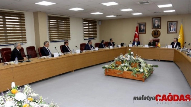 AİÇÜ Rektörü Prof. Dr. Karabulut, Düzey 2 Bölge Çalıştayı'na katıldı