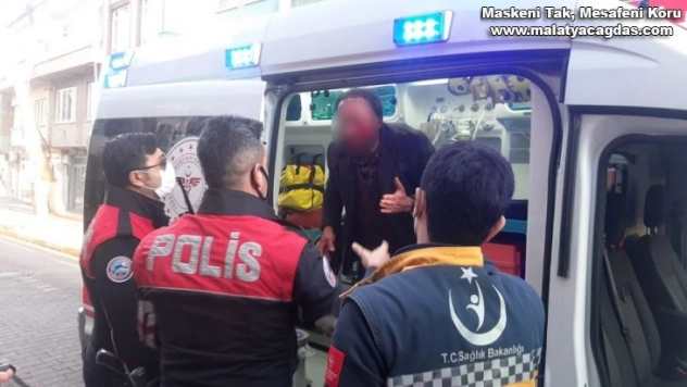 Aile içinde alacak ver kavgası: 1'i kadın 4 yaralı