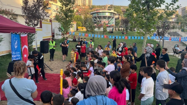 Ailelerden yoğun katılım, çocuklardan büyük mutluluk