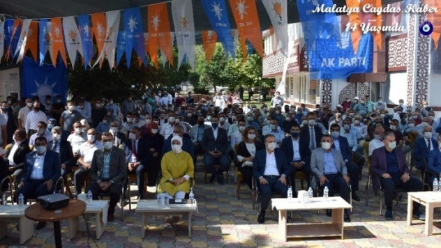 AK Parti Akçadağ ilçe kongresi yapıldı