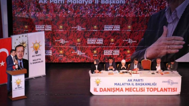 AK Parti Daraltılmış İl Danışma Meclisi toplantısı yapıldı