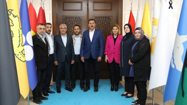 Ak Parti'den Başkan Güder'e Teşekkür Ziyareti