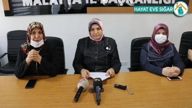 Sokak hayvanları için basın açıklaması