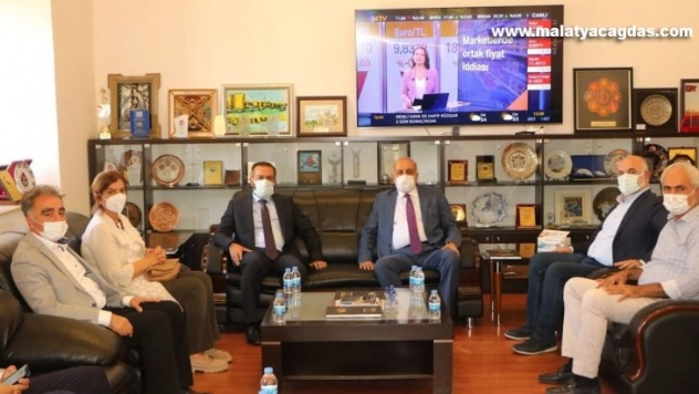 AK Parti Diyarbakır il başkanı Aydın, kentin kalkınması için istişarelerini sürdürüyor