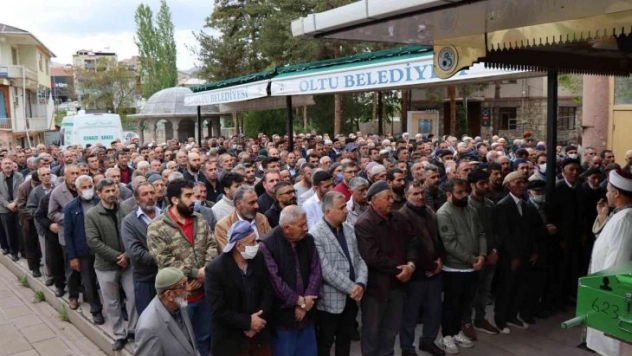 AK Parti eski Belediye Meclis Üyesi Cebeci hayatını kaybetti