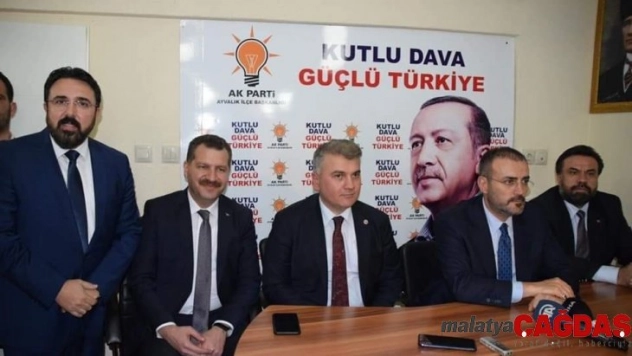 AK Parti Genel Başkan Yardımcısı Ünal Ayvalık'ta