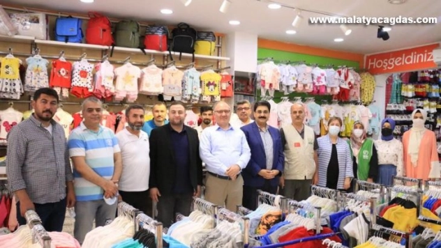 Ak Parti İl Başkanlığı bayram öncesi öksüzleri unutmadı